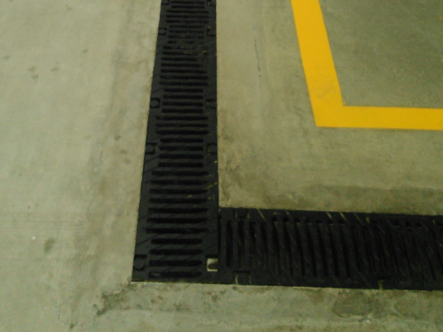 Linear drainage systems - Industrial Parks